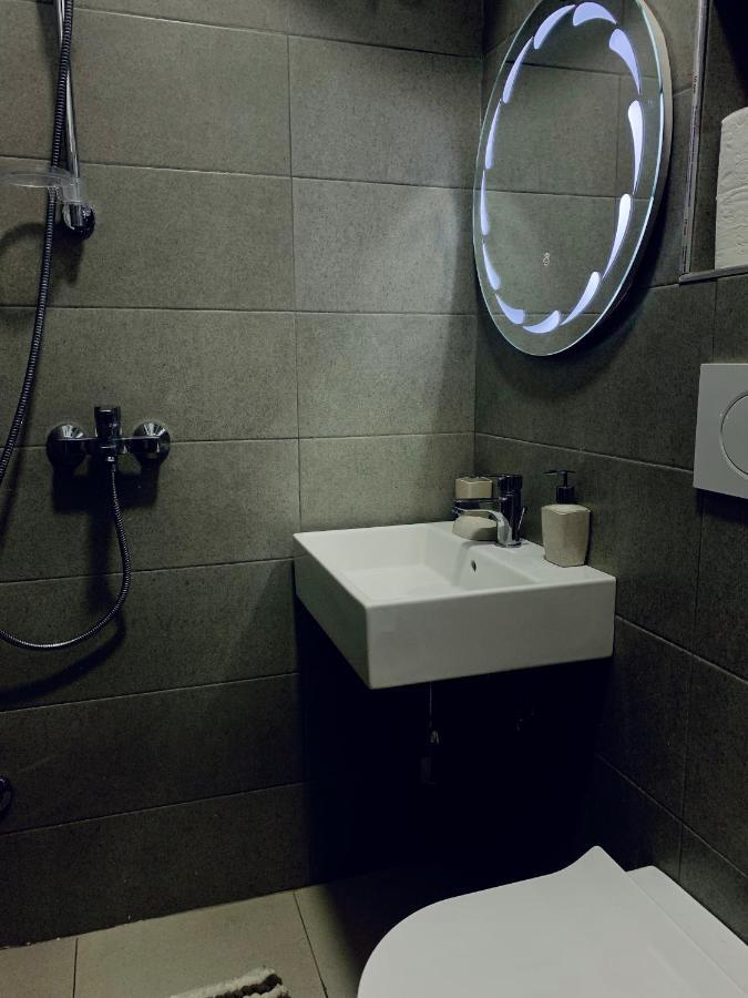 Cozy Corner Apartman Tirana Kültér fotó